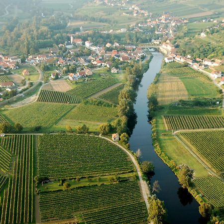 Prabatsch-Aichinger Winzergut Apartment Langenlois Luaran gambar
