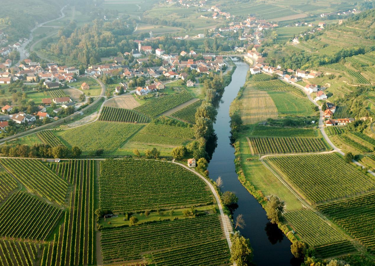 Prabatsch-Aichinger Winzergut Apartment Langenlois Luaran gambar